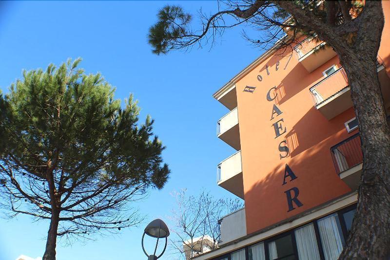 מיסאנו אדריאטיקו Hotel Caesar מראה חיצוני תמונה