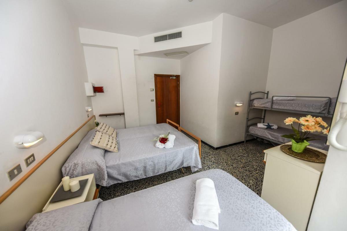מיסאנו אדריאטיקו Hotel Caesar מראה חיצוני תמונה