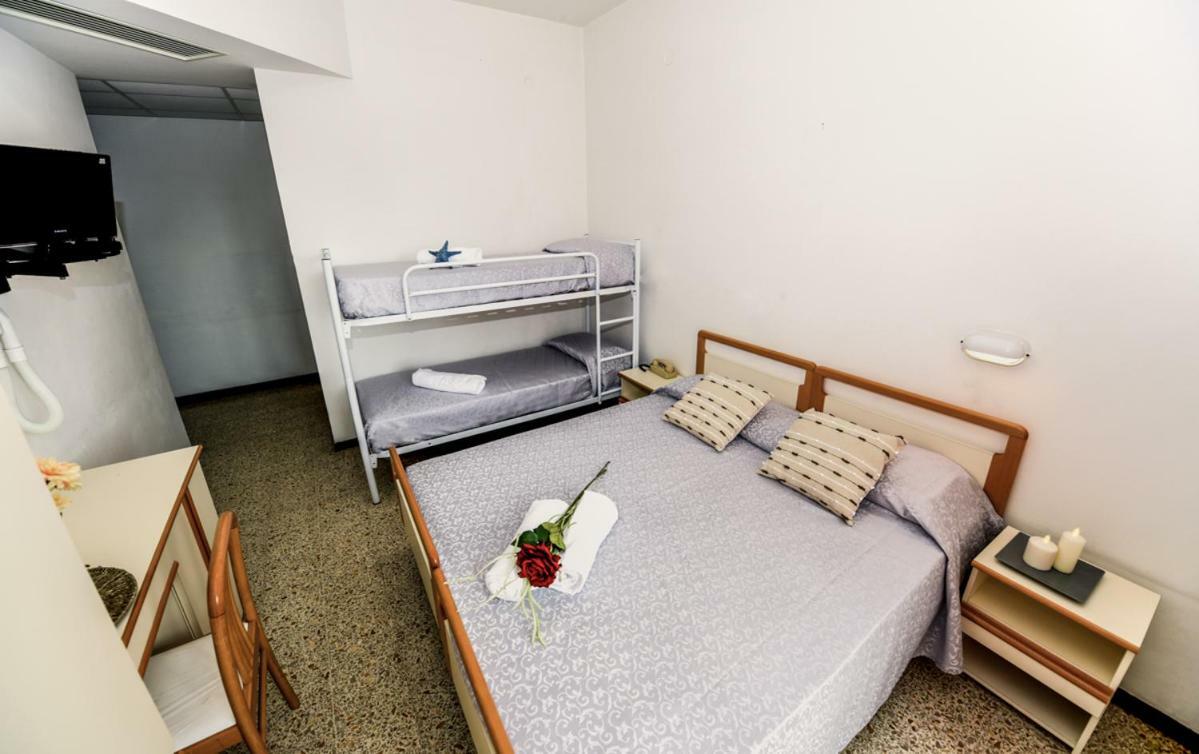 מיסאנו אדריאטיקו Hotel Caesar מראה חיצוני תמונה